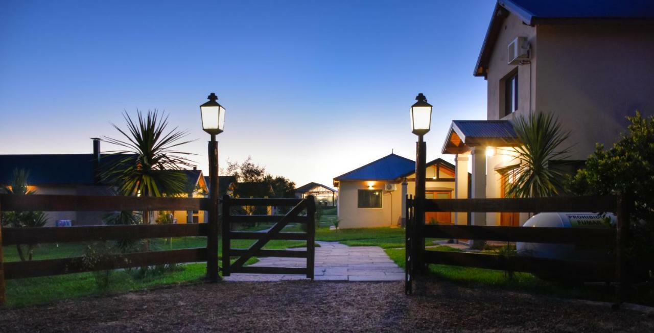 Iguape Aparts & Spa Colón エクステリア 写真