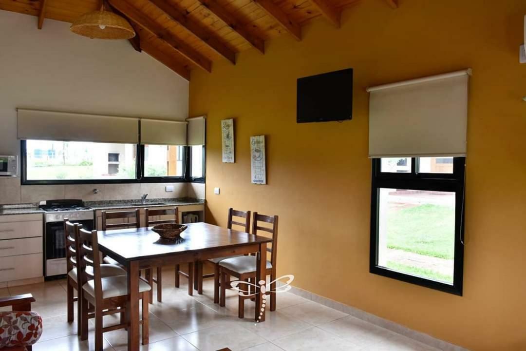 Iguape Aparts & Spa Colón エクステリア 写真